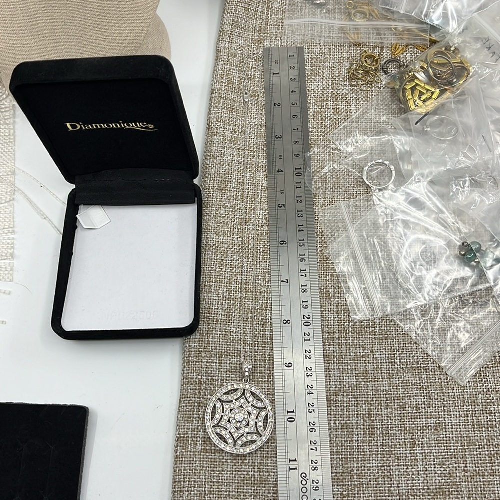 Vintage Diamonique Sterling Silver 925 Circle Pendant Necklace - 16-18" - Picture 5 of 14